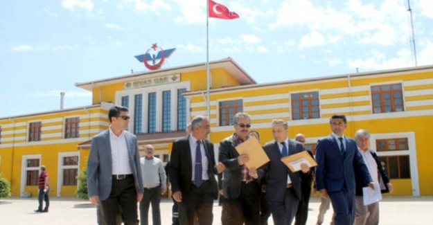 Sivas'ta Hızlı Tren Güzergahı İçin İmza Kampanyası