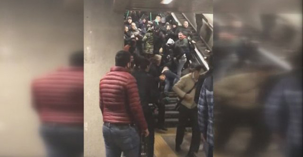 Napoli Taraftarları Şirinevler Metrosunda Olay Çıkardı