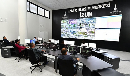 İzmir Trafiği 'Akıllı Trafik Sistemi' ile Yönetilecek