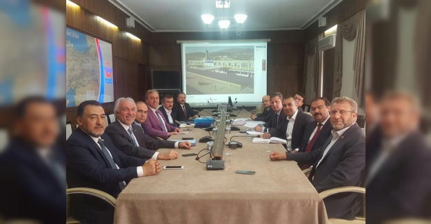 Kütahya Belediye Başkanı Saraçoğlu TCDD Genel Müdür Yardımcısı Murat Kavak'ı Ziyaret  Etti