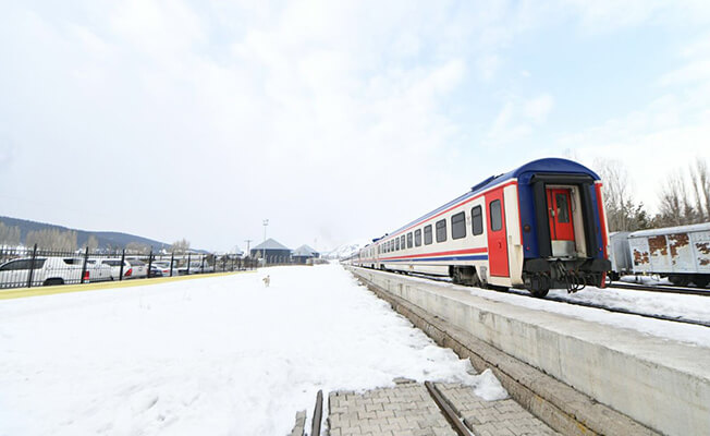 Bakü Tiflis Kars hattında yolcu taşımacılığına başlanacak