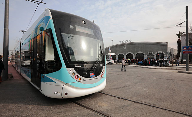 İzmir’de Konak tramvayı seferlerine başlıyor