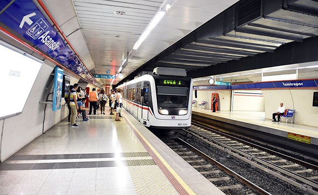 İzmir Metrosu 18 Yaşında