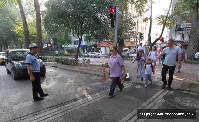Kocaeli Büyükşehir’den Okul Çevrelerine Trafik Önlemleri