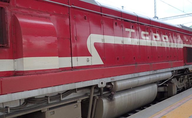 İzmir-Uşak Treninin Altında Kalan Şahıs Hayatını Kaybetti