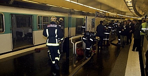 Metro istasyonunda patlama! 8 Yaralı
