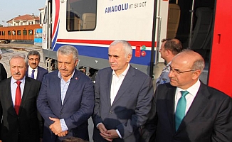 Bakan Arslan: "TÜVASAŞ yerli tren ihraç edecek"