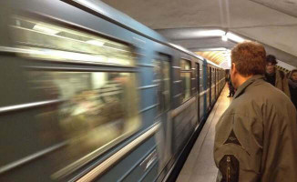Moskova metrosu 2 buçuk milyon yolcu ile rekor kırdı