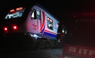 Otomobili Demiryolu Hattı Üzerinde Bırakıp Kaçtı