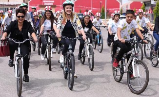 Denizli'de "Haydi Çocuklar Bisikletle Okula" Etkinliği
