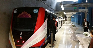 Yeni Trend Metro istasyonunda Nikah