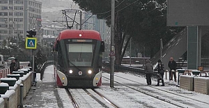 Samsun'da kar tramvay seferlerini vurdu!