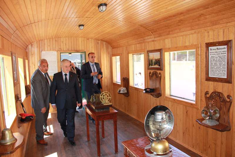 Nostaljik Tren Parkı Malatyada Açıldı