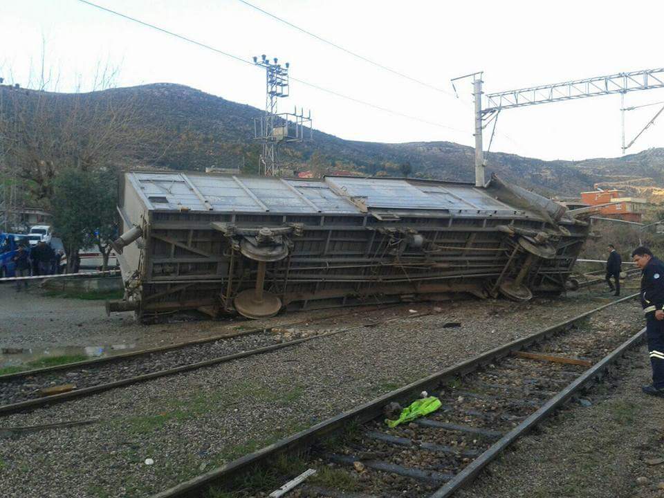 Adana demiryolu kaza hacıkırı tcdd unimog trenhaber