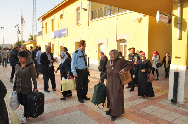 Yozgat-ta yolcu treninde supheli canta ihbari