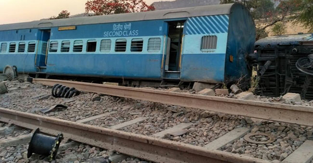 hindistan-tren-kazasi-trenhabercom